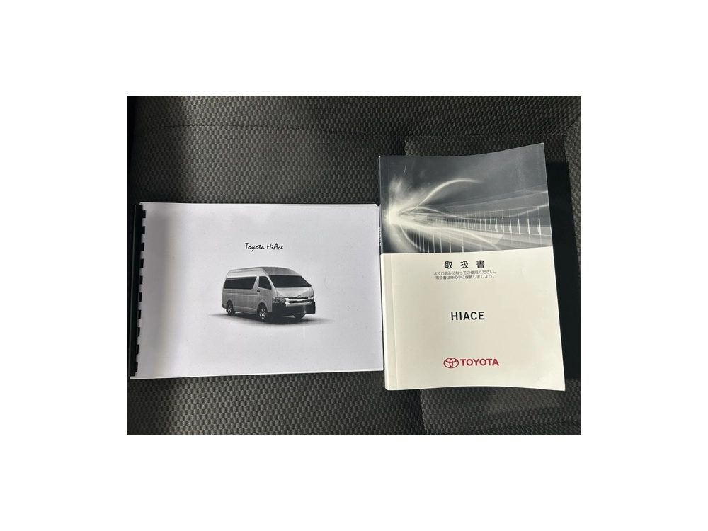 2019 Toyota Hiace =4X4= Rear Aircon = 6/9 Seaters