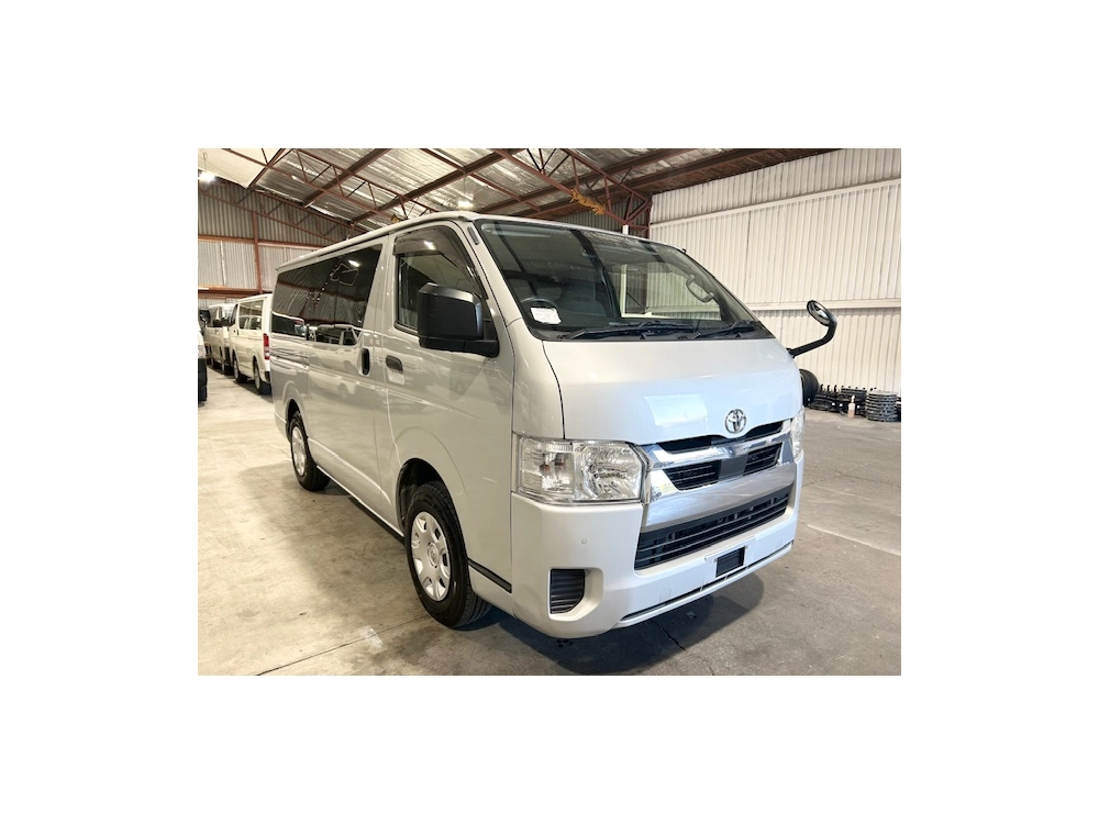 2020 Toyota Hiace GL PACKAGE =4X4= FULL OPTION $500 DISCOUNTED for FUEL