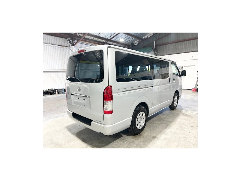 2020 Toyota Hiace GL PACKAGE =4X4= FULL OPTION 