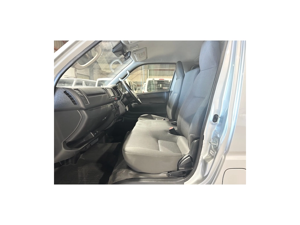 2020 Toyota Hiace GL PACKAGE =4X4= 