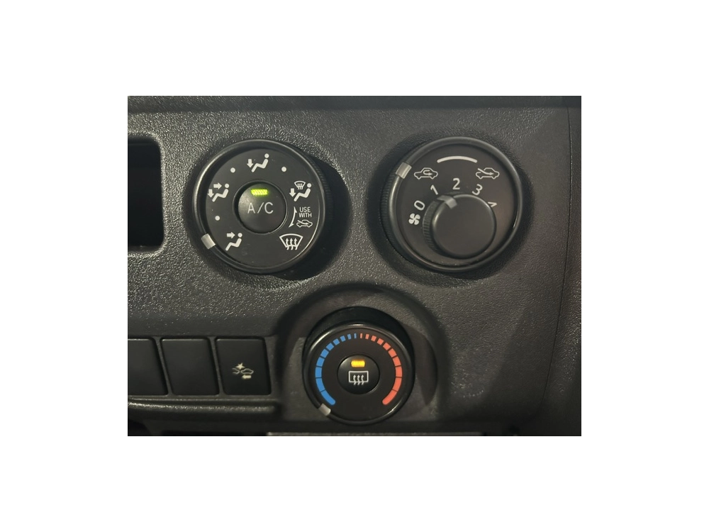 2018 Toyota Hiace =4X4= $1000 DISCOUNTED for Fuel