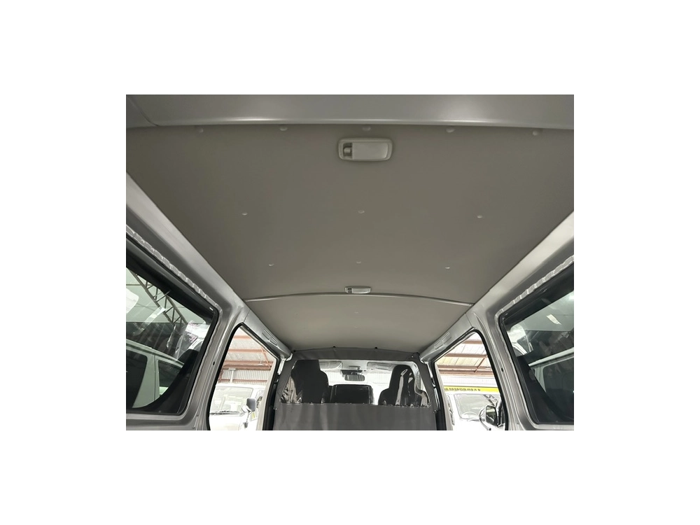 2018 Toyota Hiace =4X4= $1000 DISCOUNTED for Fuel