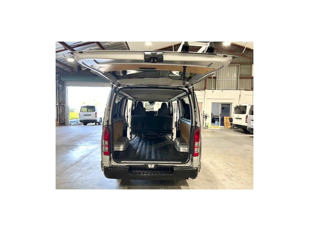 2021 Toyota Hiace Facelift Model 4X4 4X4 4X4 =ROOFRACK=