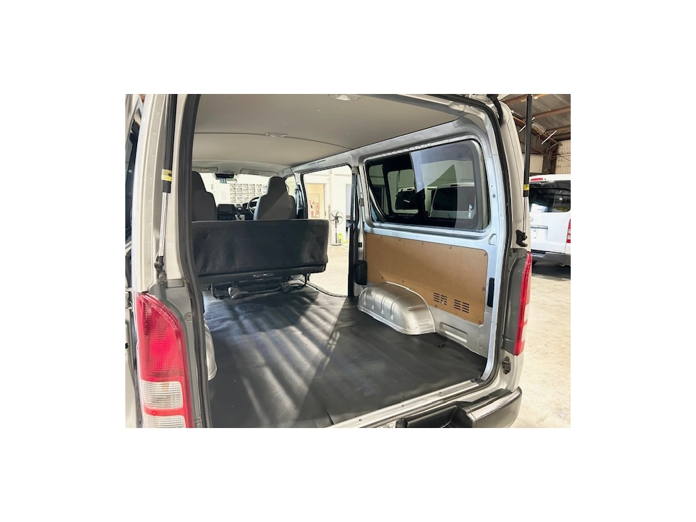 2021 Toyota Hiace Facelift Model 4X4 4X4 4X4 =ROOFRACK=
