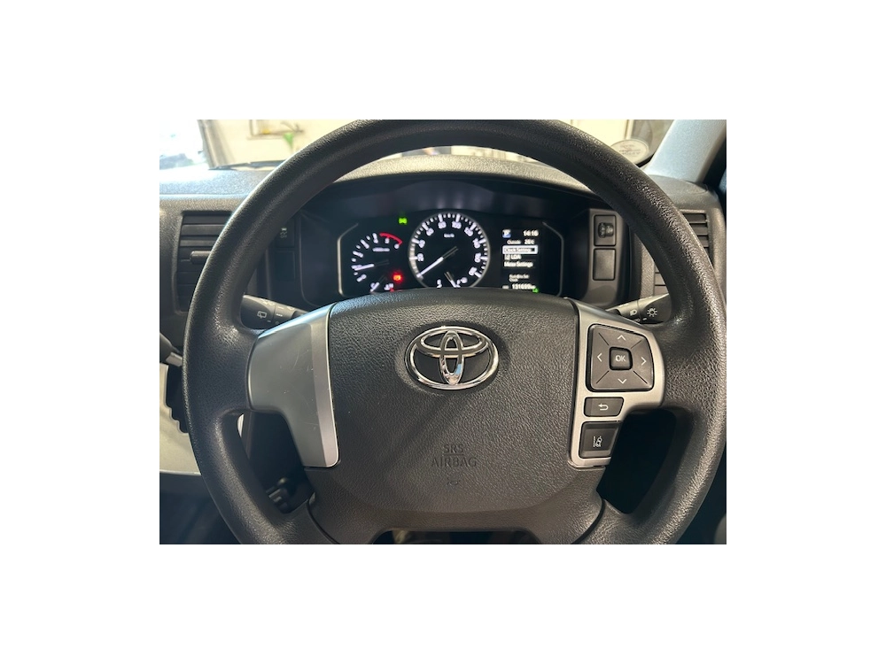 2021 Toyota Hiace Facelift Model 4X4 4X4 4X4 =ROOFRACK=