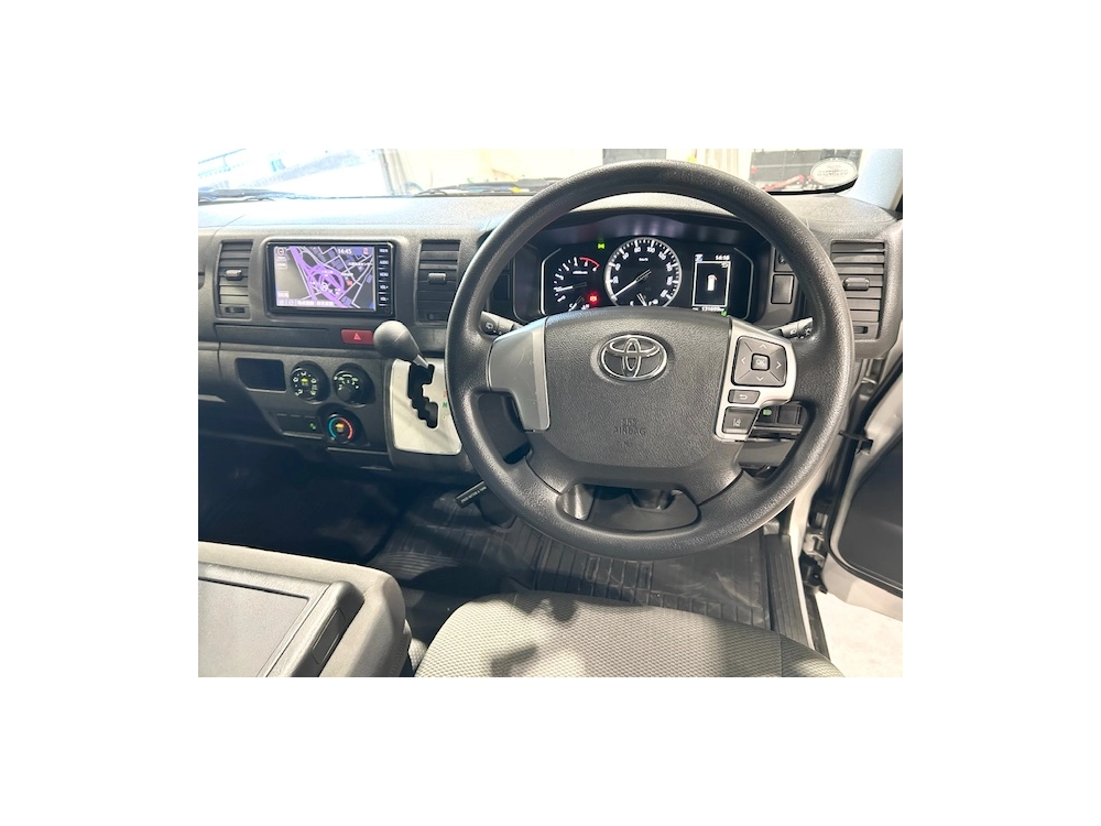 2021 Toyota Hiace Facelift Model 4X4 4X4 4X4 =ROOFRACK=