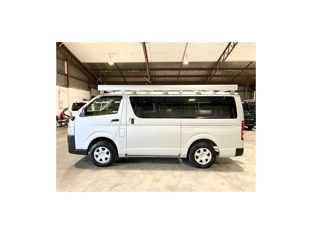 2021 Toyota Hiace Facelift Model 4X4 4X4 4X4 =ROOFRACK=
