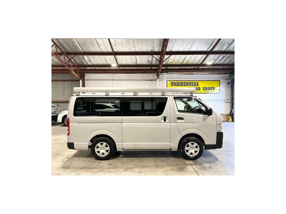 2021 Toyota Hiace Facelift Model 4X4 4X4 4X4 =ROOFRACK=