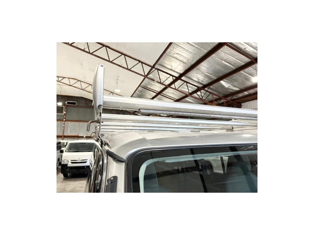2021 Toyota Hiace Facelift Model 4X4 4X4 4X4 =ROOFRACK=