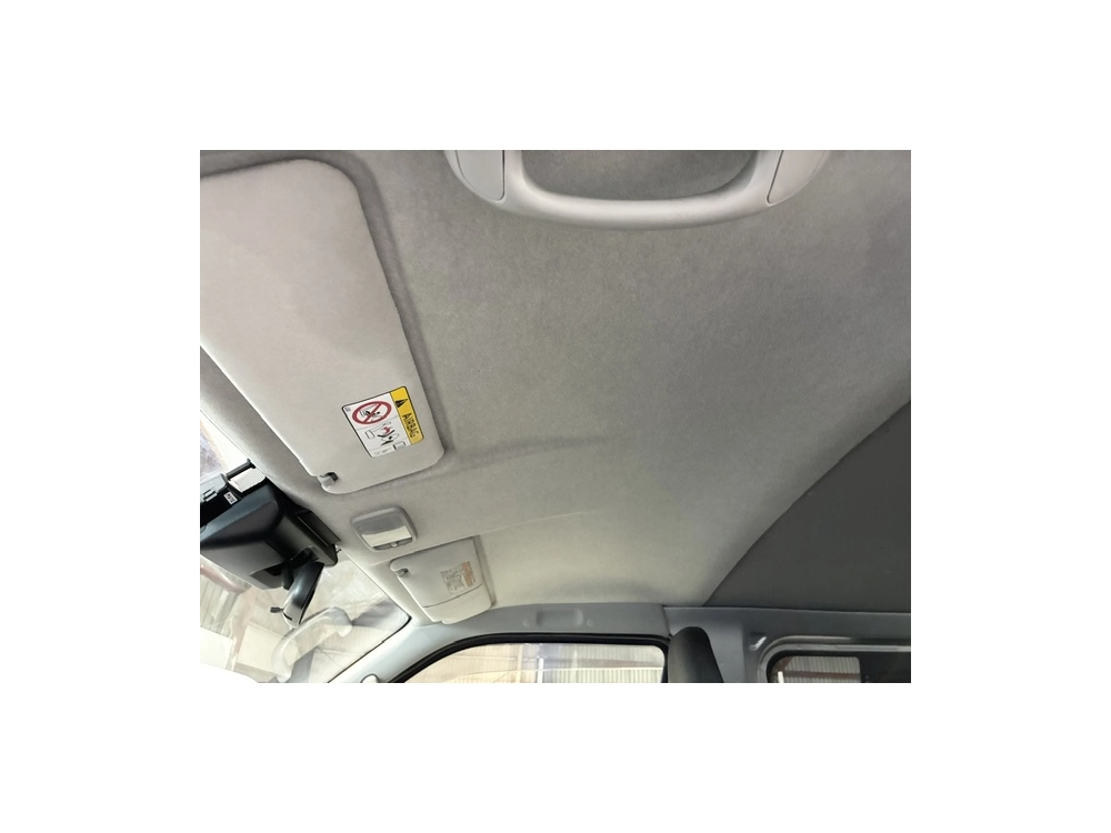 2018 Toyota Hiace GLPACKAGE =2WD= DUAL AIRBAGS / 6 SEATER