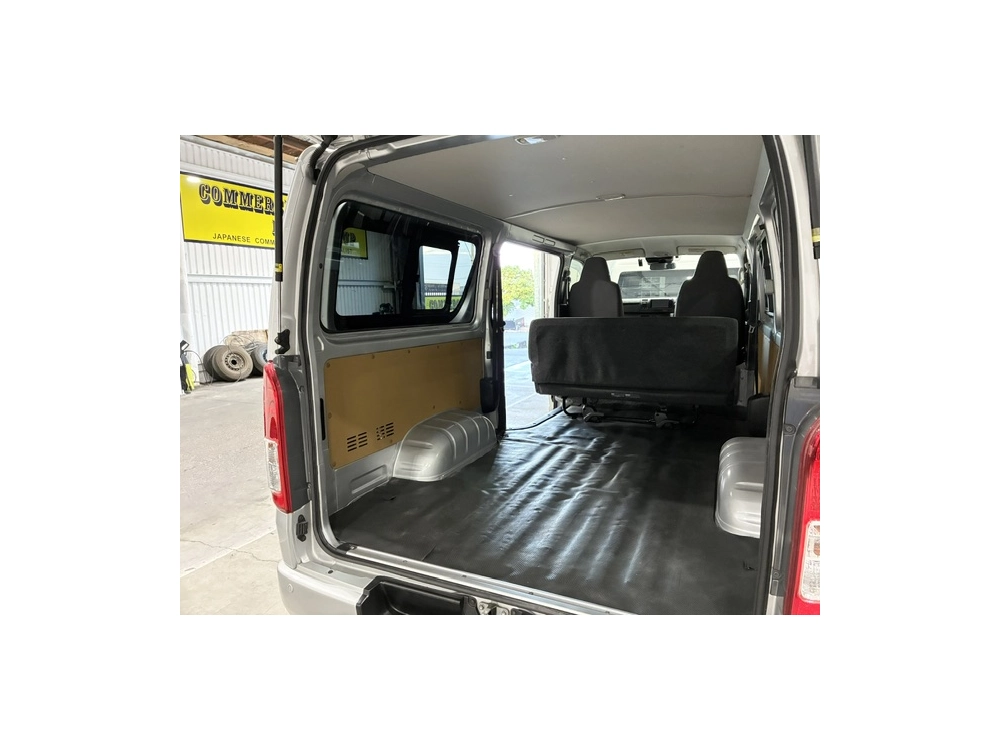 2018 Toyota Hiace GLPACKAGE =2WD= DUAL AIRBAGS / 6 SEATER