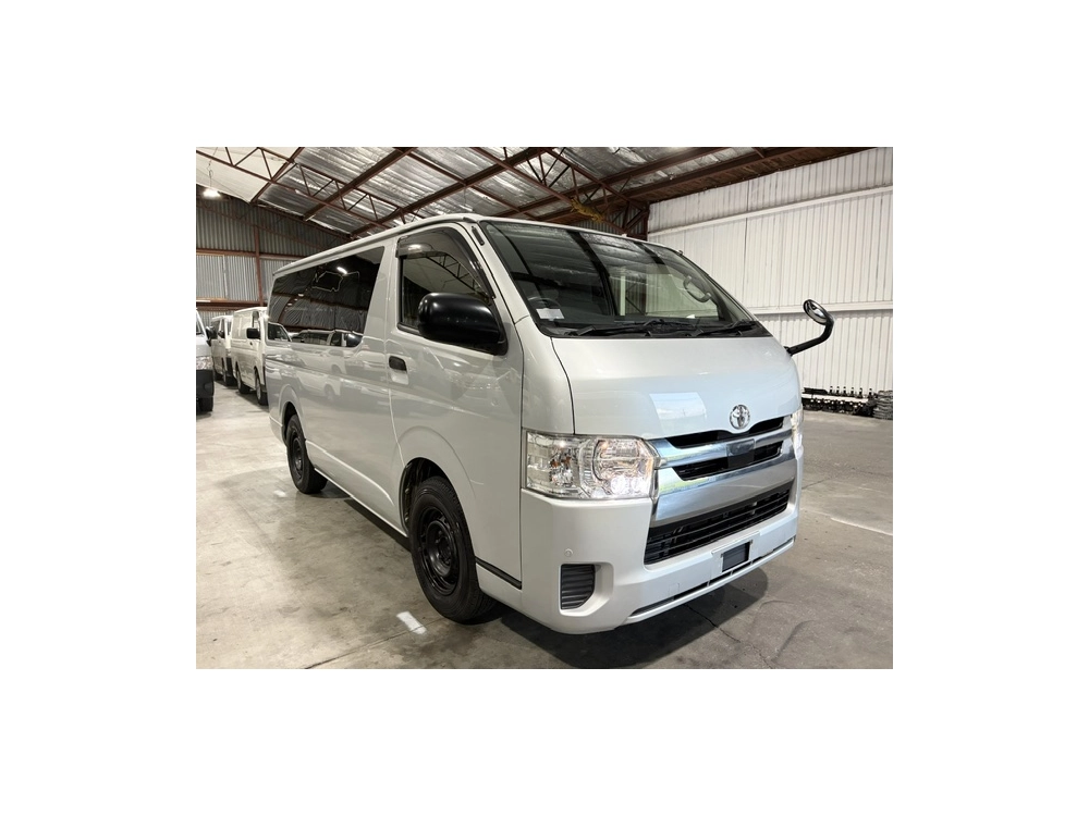 2018 Toyota Hiace GLPACKAGE =2WD= DUAL AIRBAGS / 6 SEATER