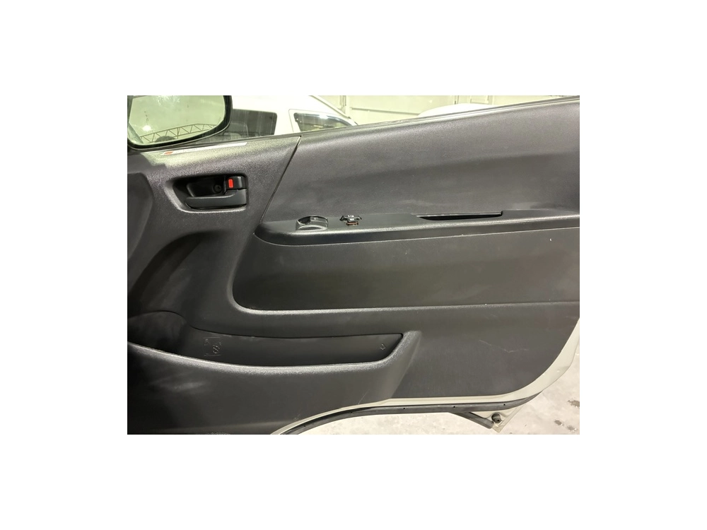 2018 Toyota Hiace GLPACKAGE =2WD= DUAL AIRBAGS / 6 SEATER