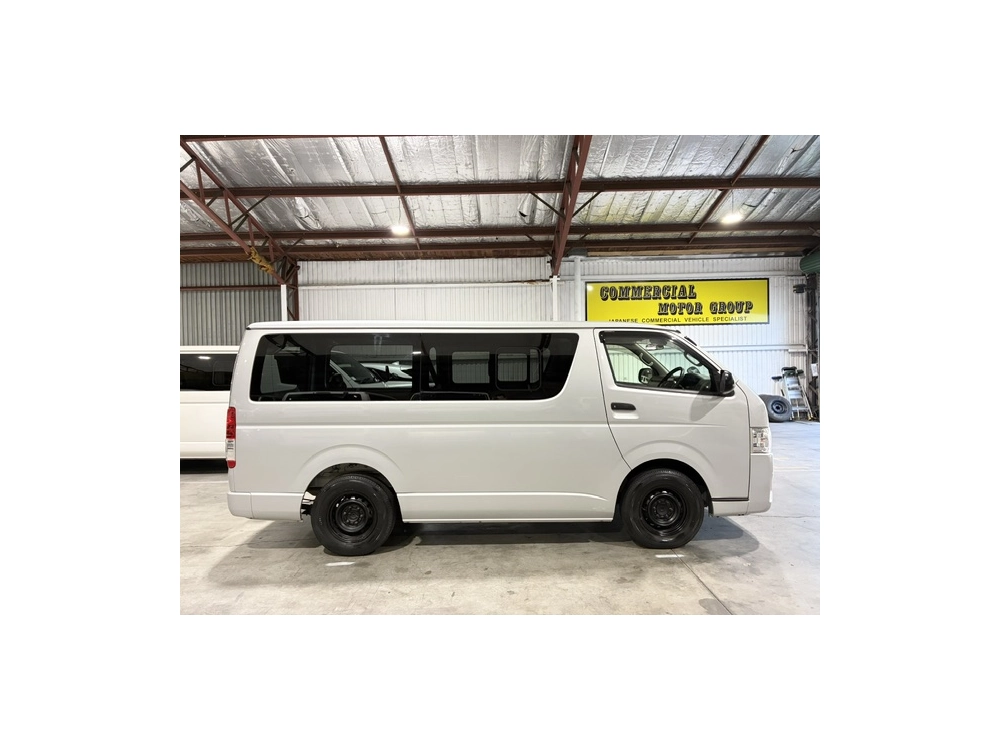 2018 Toyota Hiace GLPACKAGE =2WD= DUAL AIRBAGS / 6 SEATER
