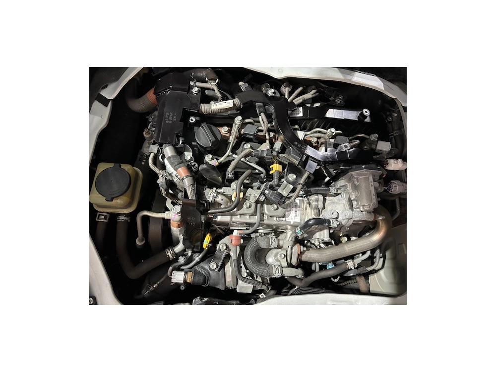 2019 Toyota Hiace =4x4= Dual Airbags - Parking Sensors 