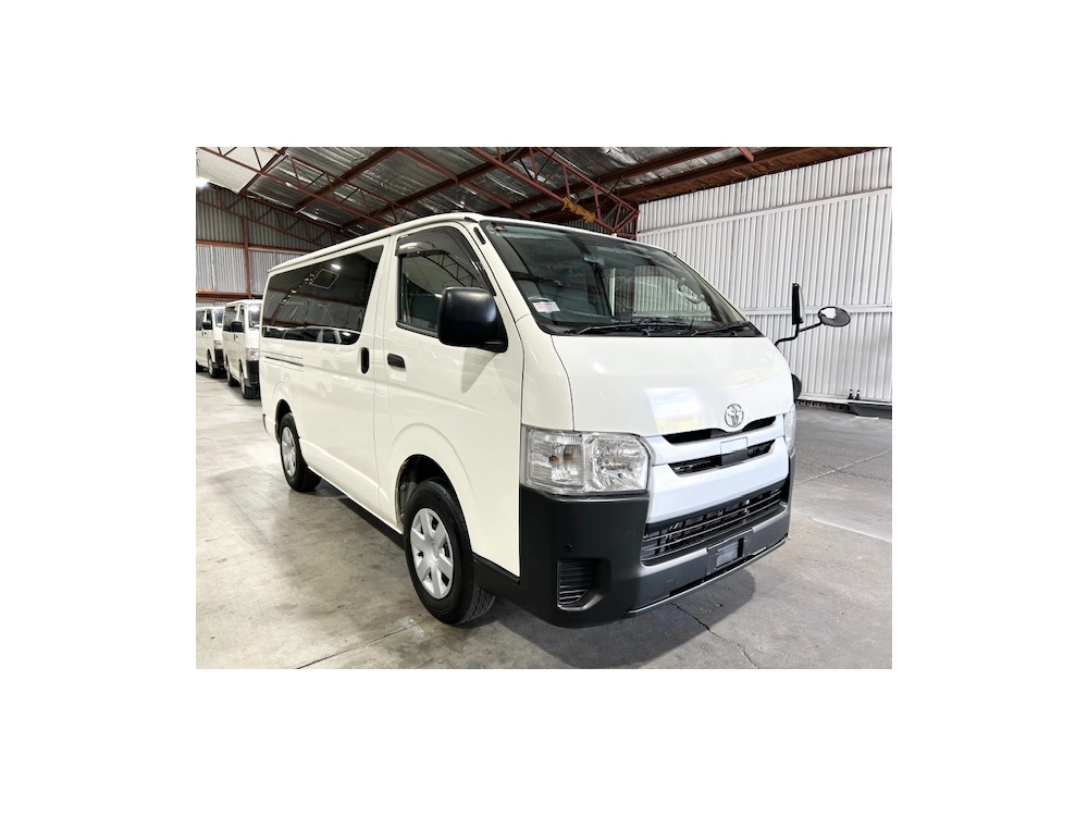 2019 Toyota Hiace =4x4= Dual Airbags - Parking Sensors