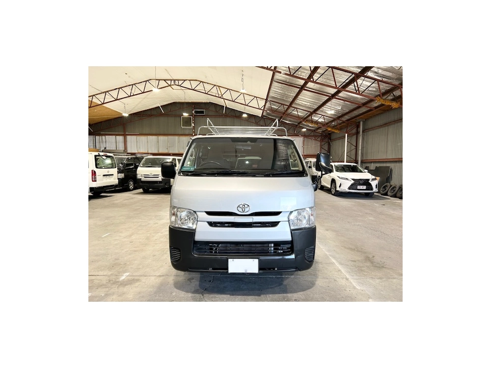 2018 Toyota Hiace 4WD * FREE ROOF RACK * $500 DISCOUNTED FOR FUEL (1 WEEK ONLY)
