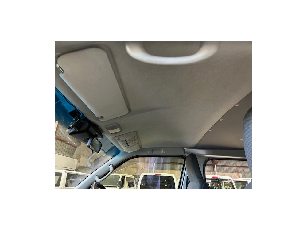 2018 Toyota Hiace 4WD * FREE ROOF RACK * 