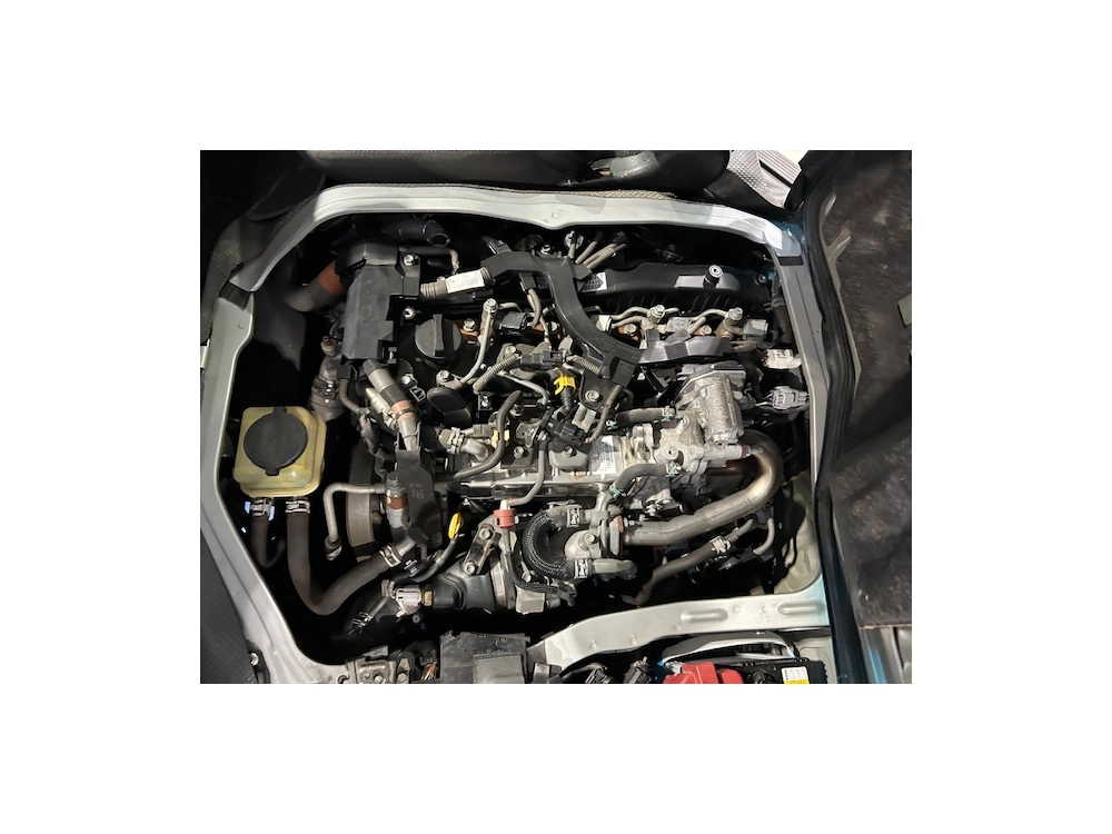 2018 Toyota Hiace 4WD * FREE ROOF RACK * 