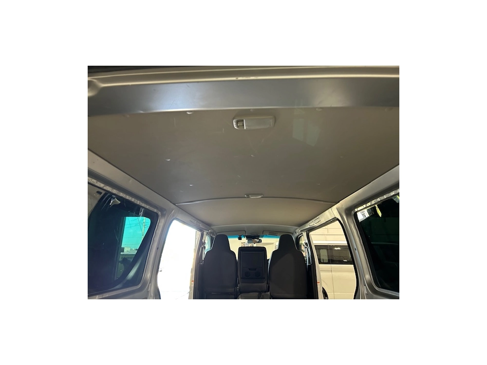 2018 Toyota Hiace 4WD * FREE ROOF RACK * 