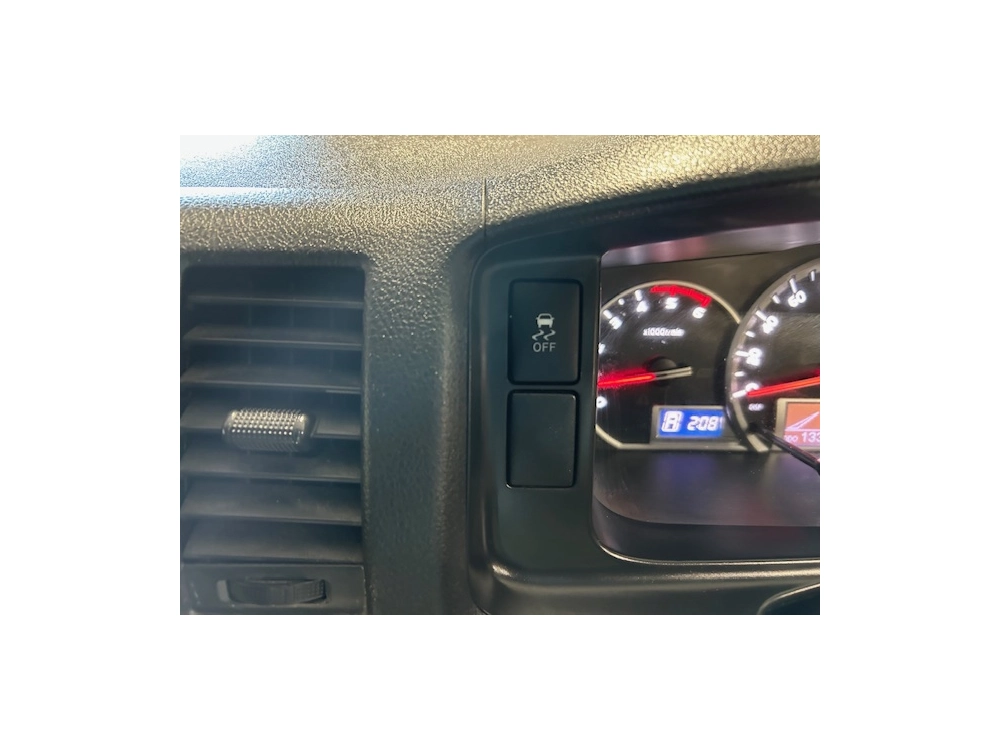 2018 Toyota Hiace 4WD * FREE ROOF RACK * 