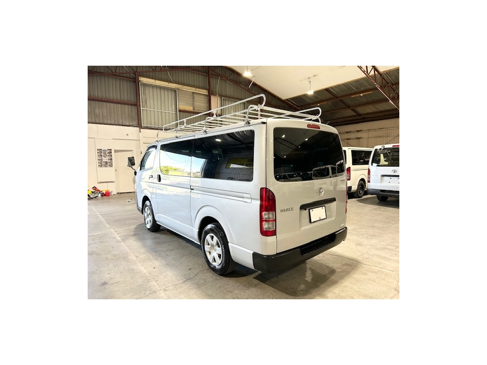 2018 Toyota Hiace 4WD * FREE ROOF RACK * $500 DISCOUNTED FOR FUEL (1 WEEK ONLY)