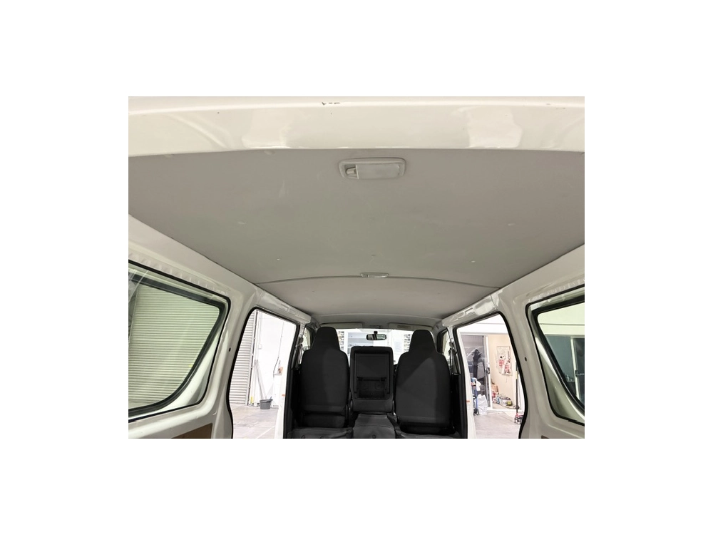 2017 Toyota Hiace ** 3L** =2wd= MID YEAR SUPER SALE