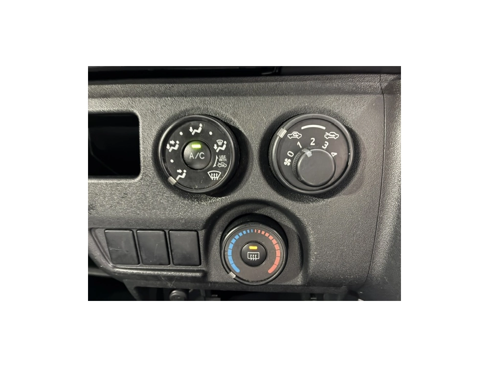 2017 Toyota Hiace ** 3L** =2wd= MID YEAR SUPER SALE