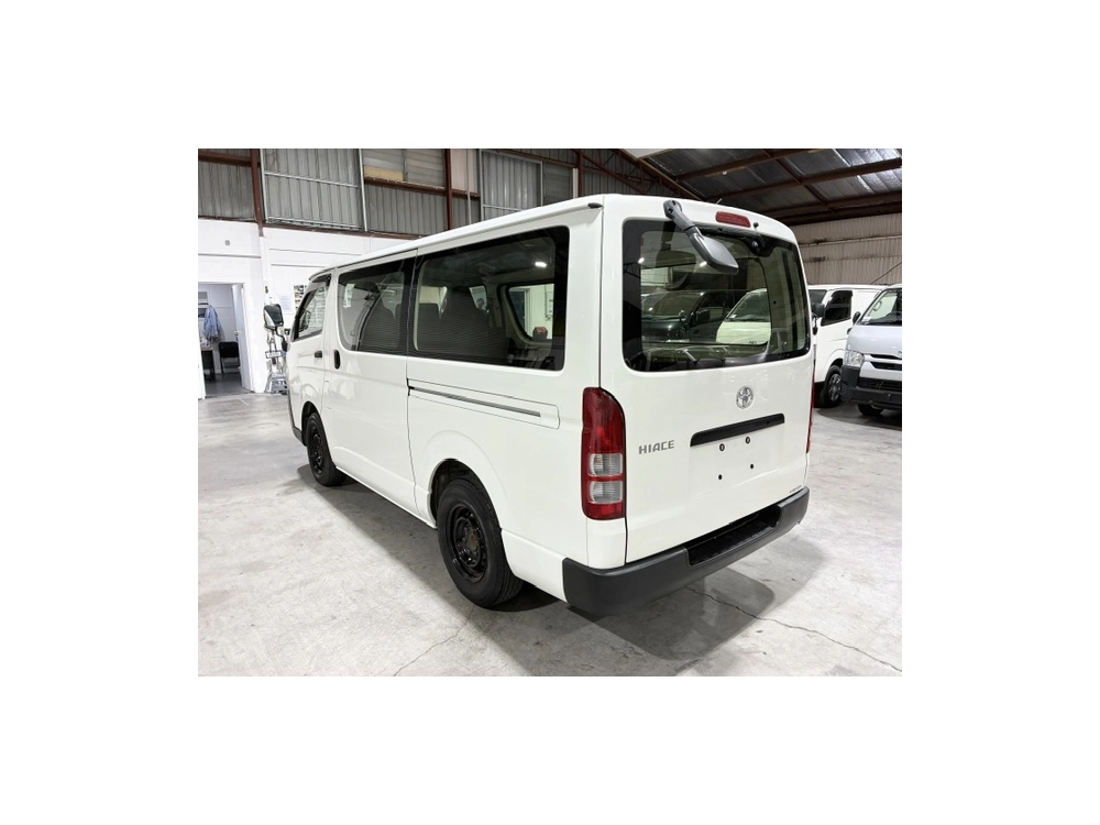 2017 Toyota Hiace ** 3L** =2wd= MID YEAR SUPER SALE