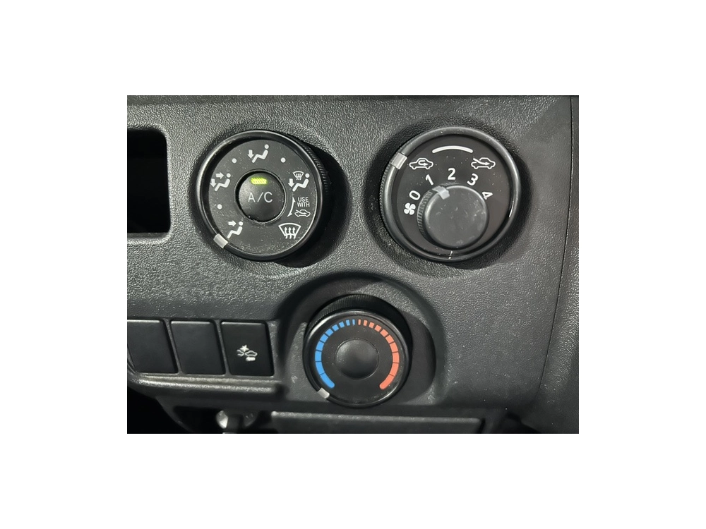 2018 Toyota Hiace =2WD= Free Mag Wheels 