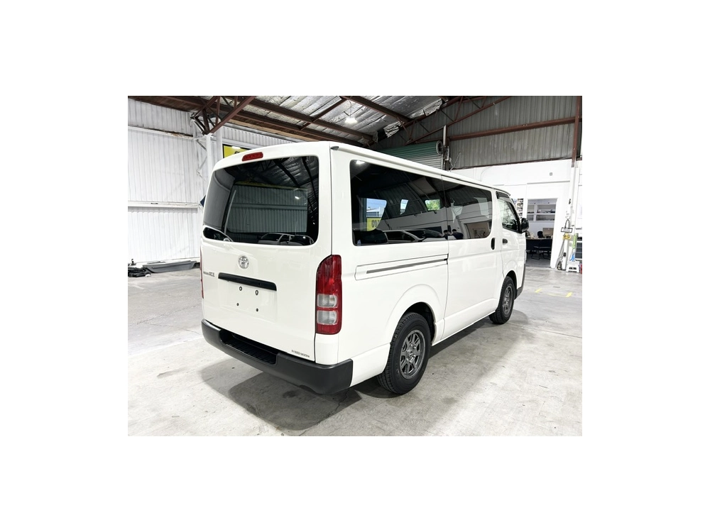 2018 Toyota Hiace =2WD= Free Mag Wheels $1000 DISCOUNTED for Fuel