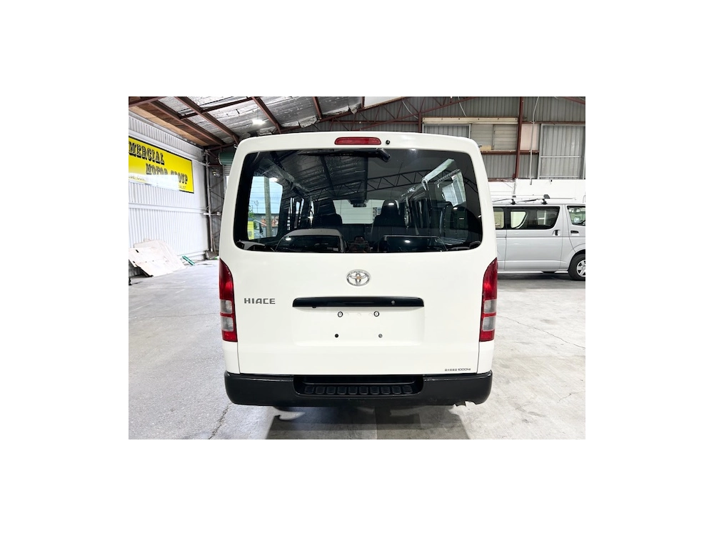 2022 Toyota Hiace Facelift = 4X4 = 6 Seaters