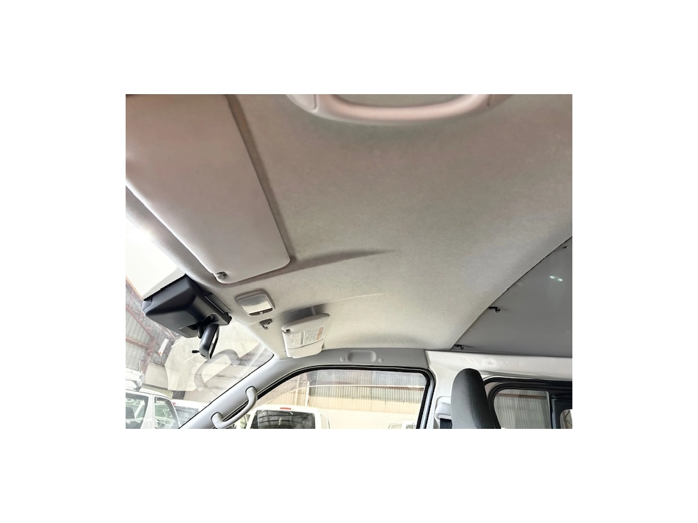 2022 Toyota Hiace Facelift = 4X4 = 6 Seaters