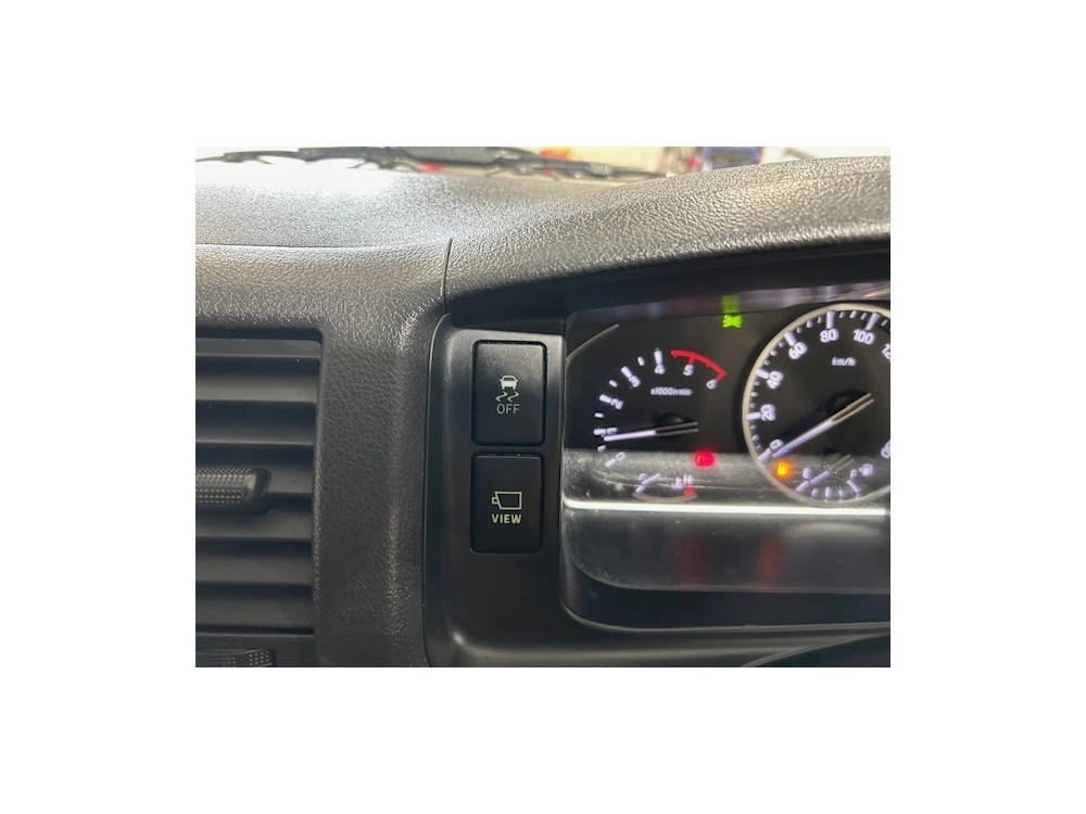 2022 Toyota Hiace Facelift = 4X4 = 6 Seaters