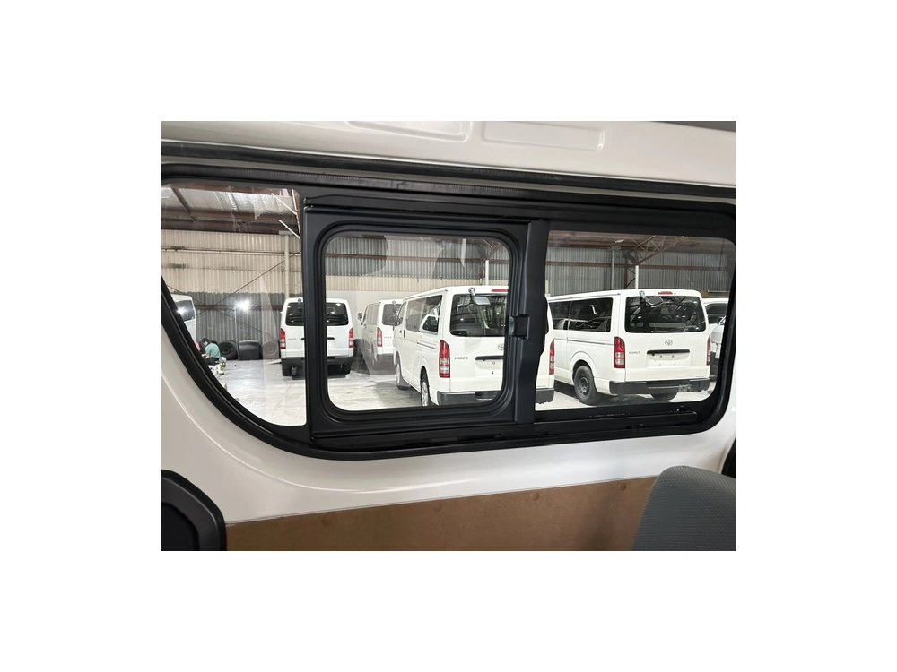 2020 Toyota Hiace =4X4= Facelift Model 6 SEATERS ** $1000 DISCOUNTED for Fuel