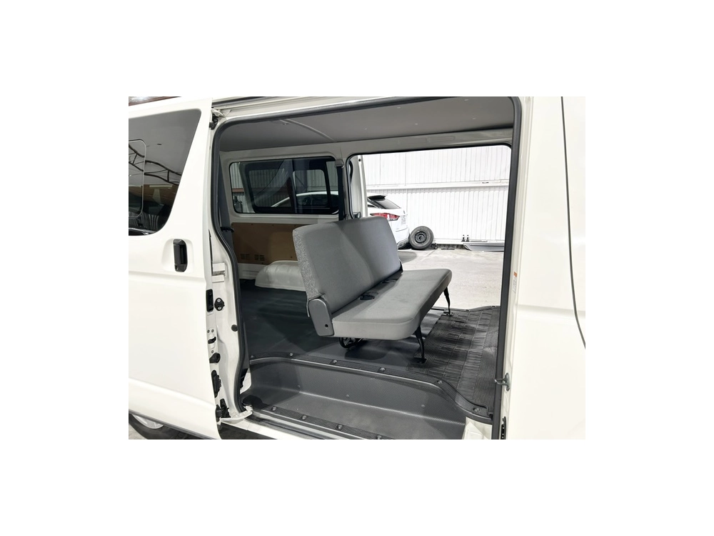 2020 Toyota Hiace =4X4= Facelift Model 6 SEATERS ** $1000 DISCOUNTED for Fuel