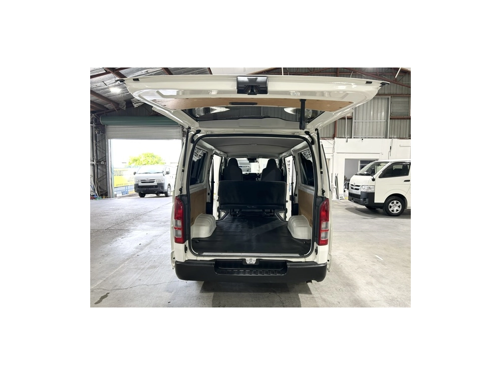 2020 Toyota Hiace =4X4= Facelift Model 6 SEATERS ** $1000 DISCOUNTED for Fuel