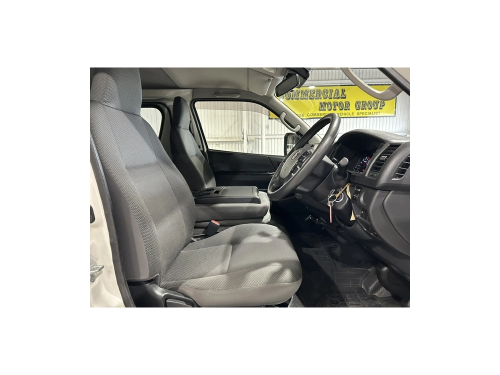 2020 Toyota Hiace =4X4= Facelift Model 6 SEATERS ** $1000 DISCOUNTED for Fuel