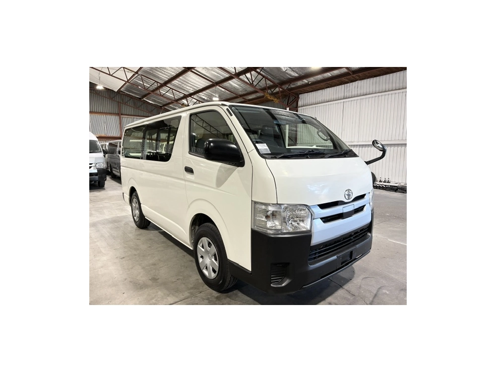 2020 Toyota Hiace = 4X4 = REAR AIRCON / 6 SEATER !!