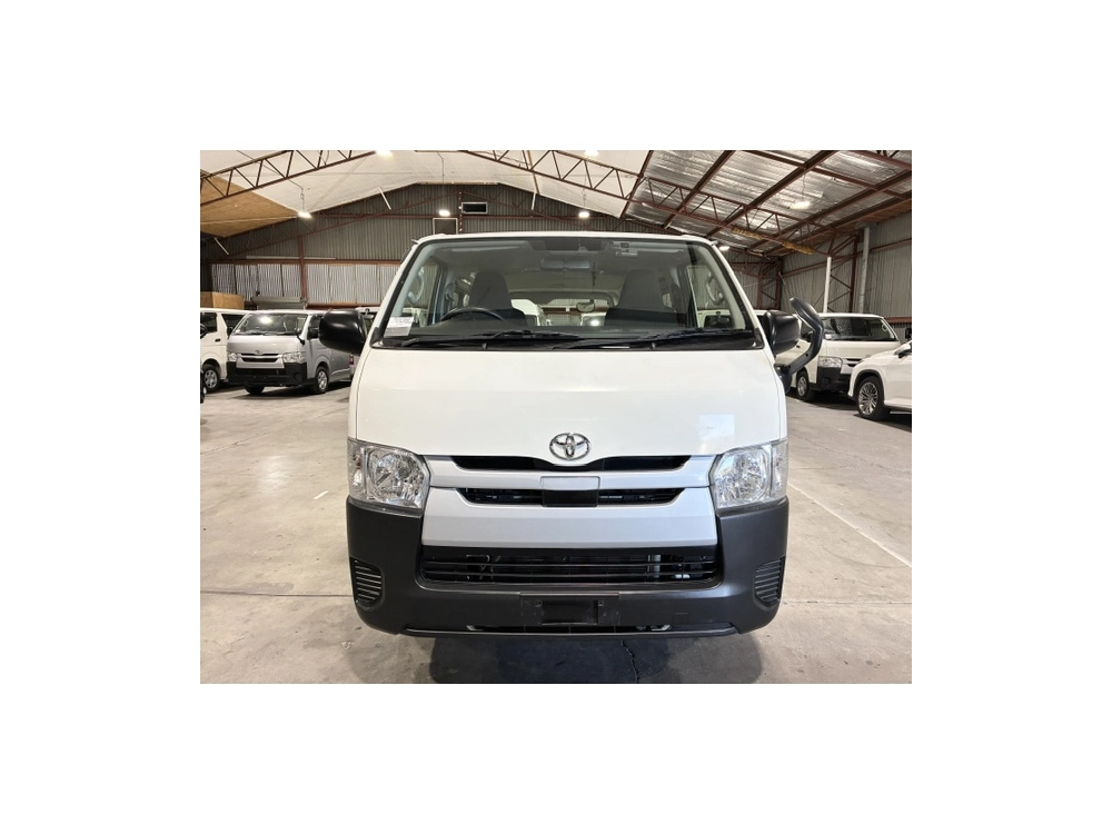 2020 Toyota Hiace = 4X4 = REAR AIRCON / 6 SEATER !!