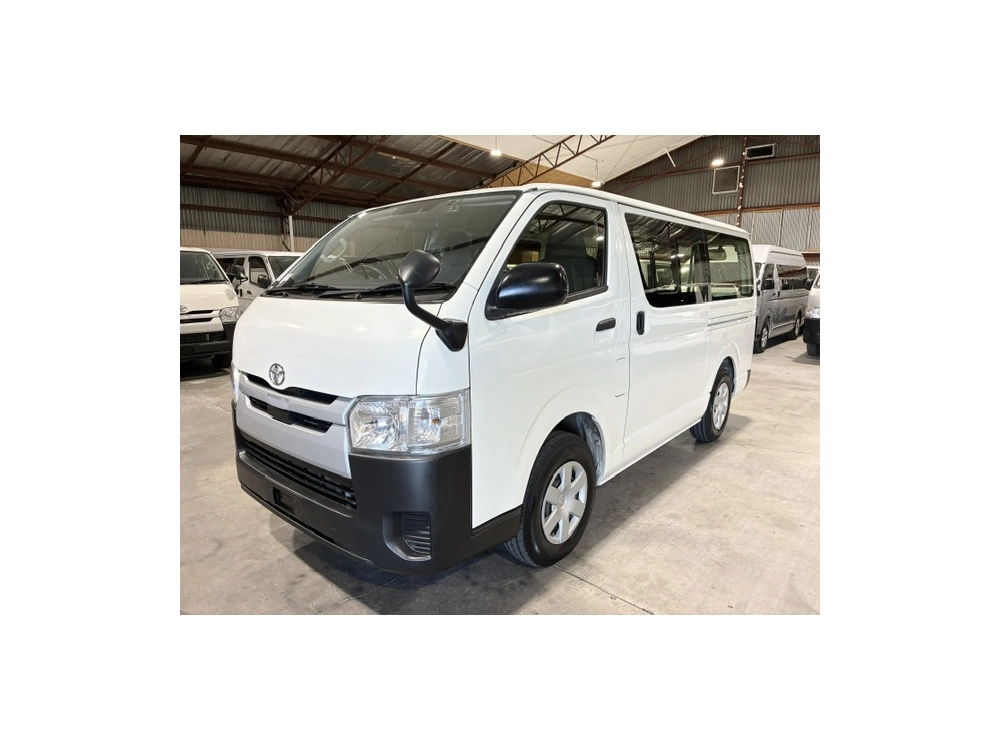 2020 Toyota Hiace = 4X4 = REAR AIRCON / 6 SEATER !!