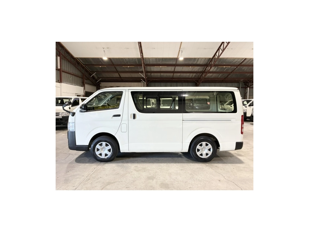 2020 Toyota Hiace = 4X4 = REAR AIRCON / 6 SEATER !!