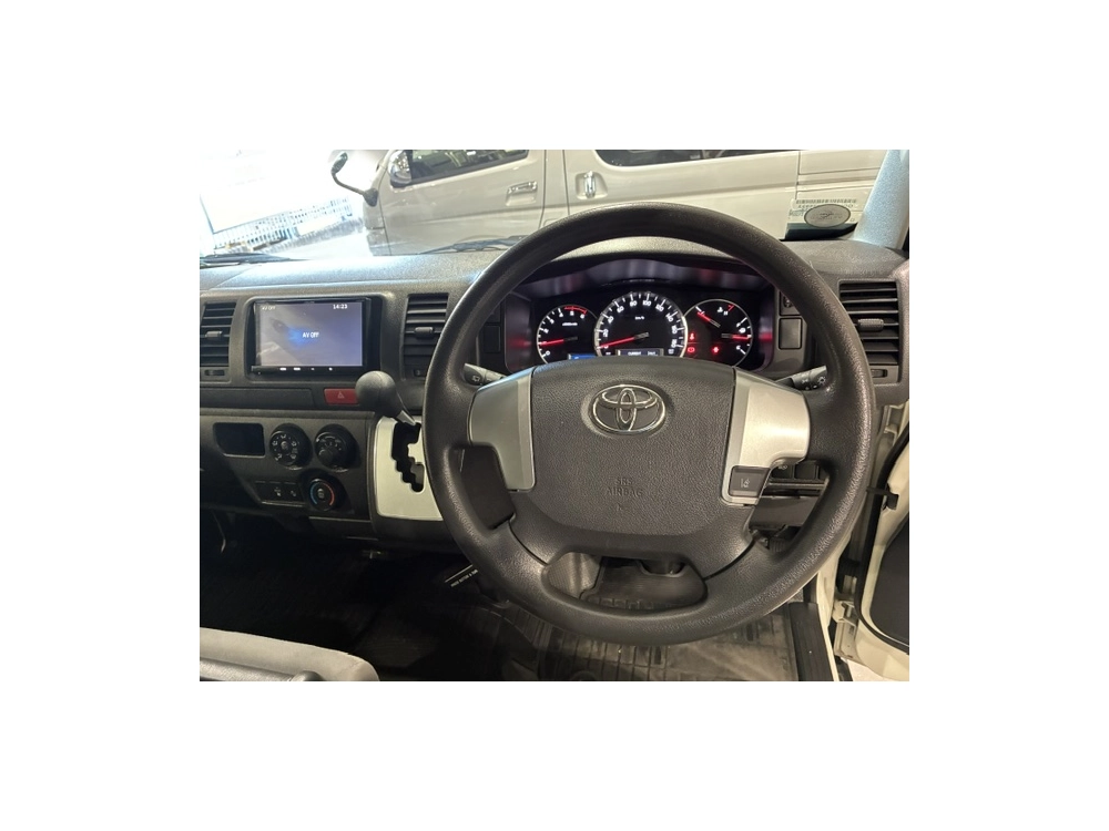2020 Toyota Hiace = 4X4 = REAR AIRCON / 6 SEATER !!