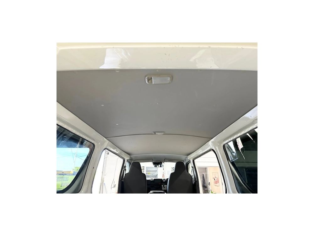 2020 Toyota Hiace ** LATEST FACELIFTMODEL ** 2.8L Diesel