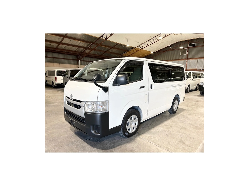 2020 Toyota Hiace ==FULL TIME 4WD== 2.8L DIESEL