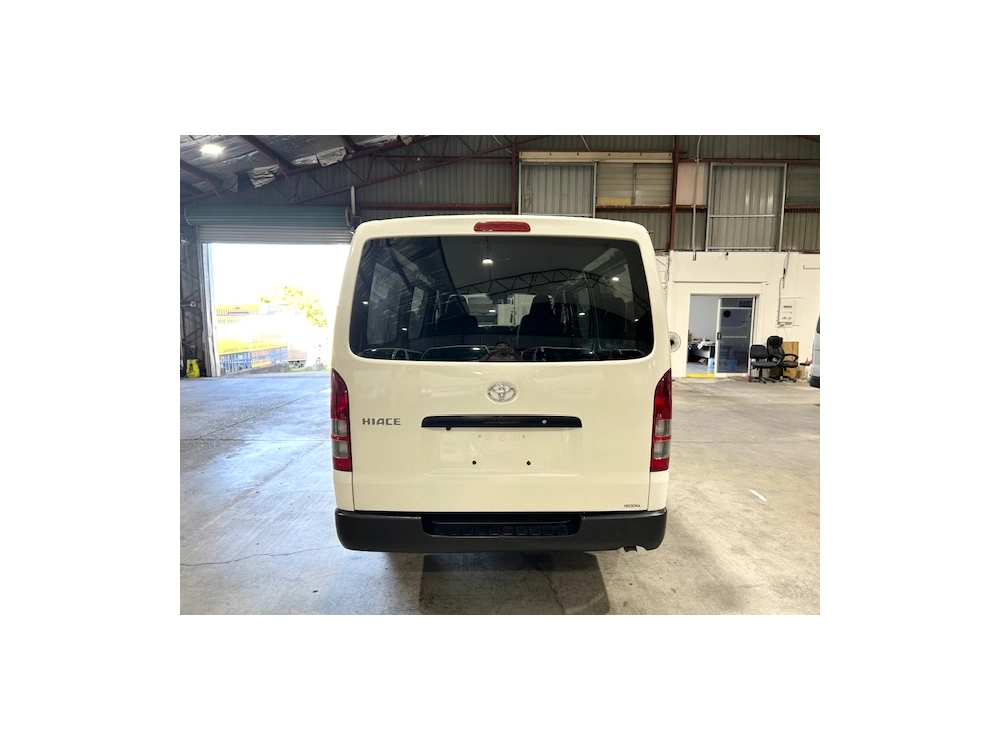 2020 Toyota Hiace ==FULL TIME 4WD== 2.8L DIESEL