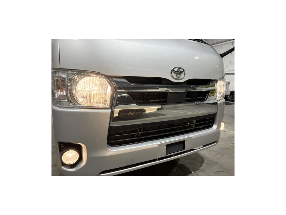 2021 Toyota Hiace 4X4 **SUPER GL** 5 SEATER!!