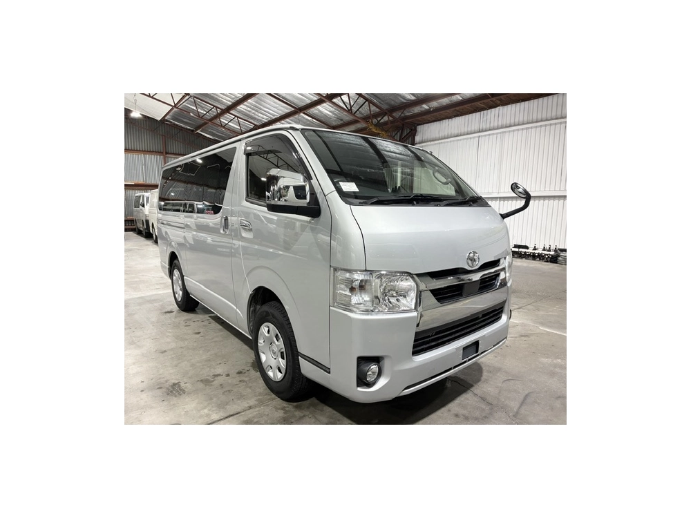 2021 Toyota Hiace 4X4 FACELIFT MODEL **SUPER GL** 5 SEATER with REAR AIRCON!!