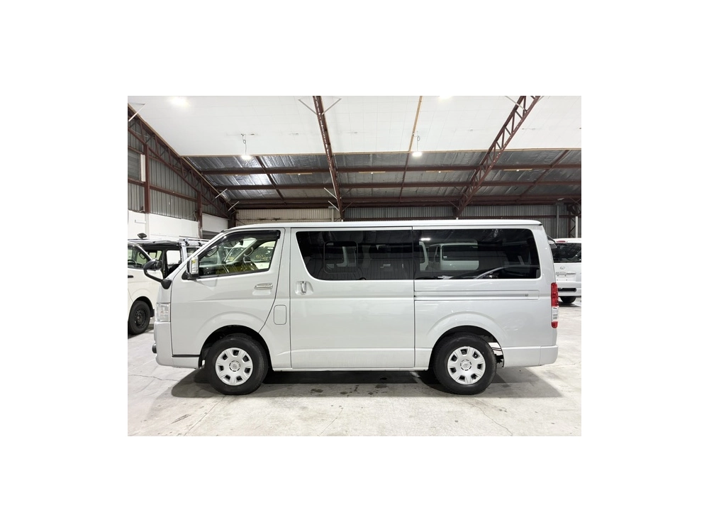 2021 Toyota Hiace 4X4 **SUPER GL** 5 SEATER!!