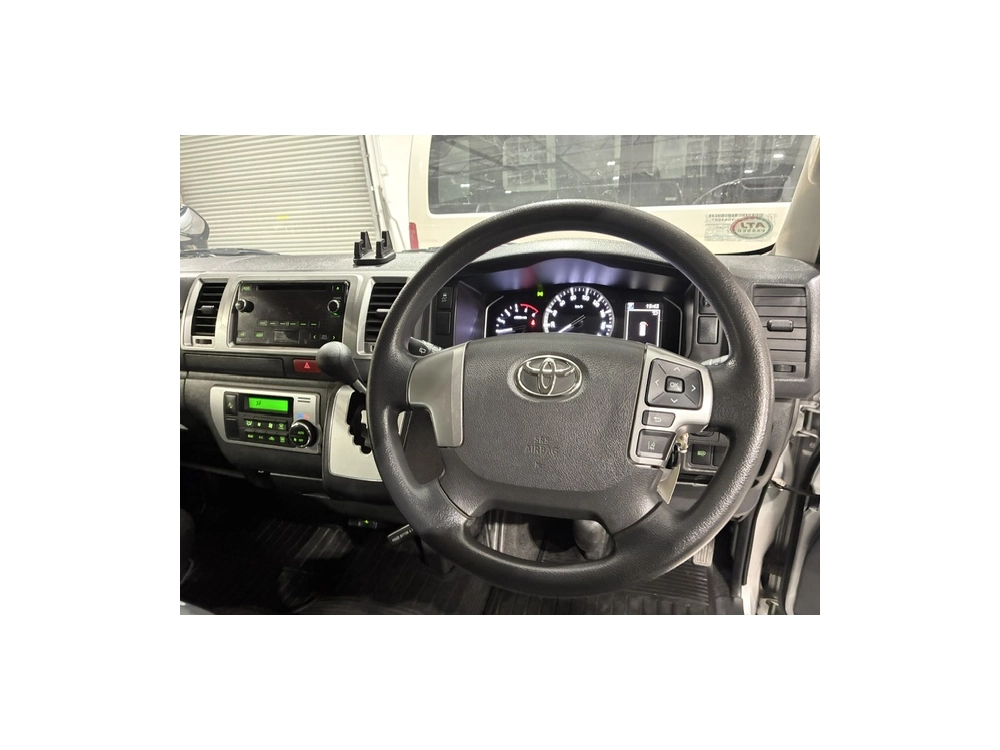 2021 Toyota Hiace 4X4 **SUPER GL** 5 SEATER!!